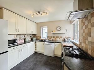 Photo 11- click for photo gallery